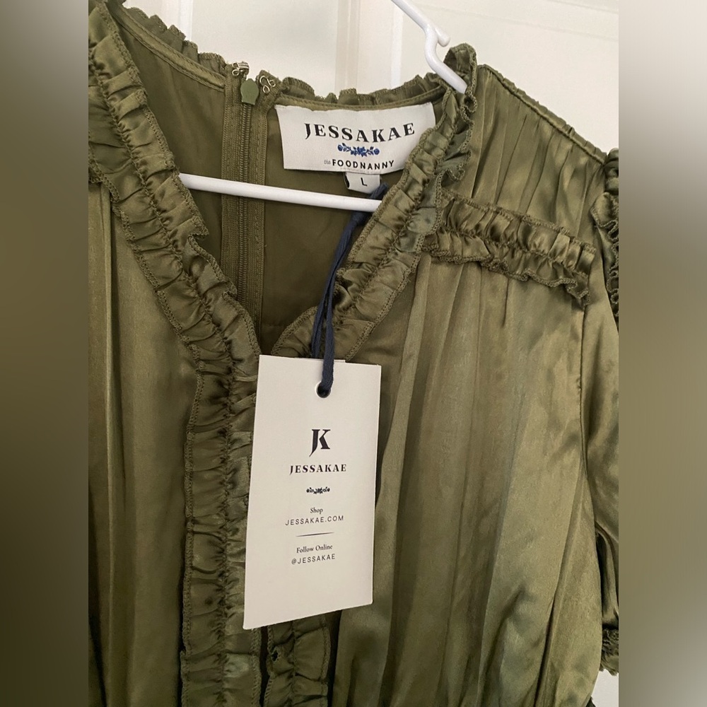 JessaKae x The Food Nanny Liz Dress in Olive - Picture 6 of 6